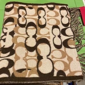 Coach winter scarf